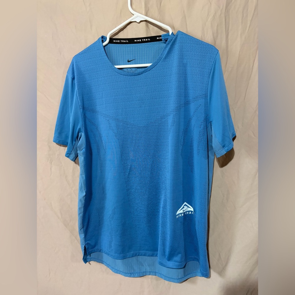 Nike trail T-shirt